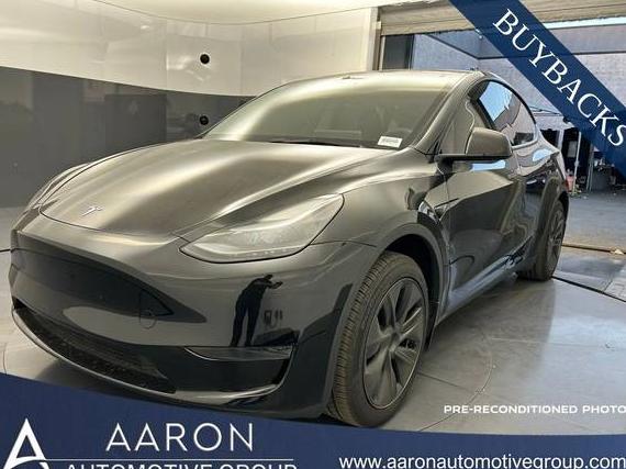 TESLA MODEL Y 2025 7SAYGDED8SF251972 image TESLA MODEL Y 2025 7SAYGDED8SF251972 image